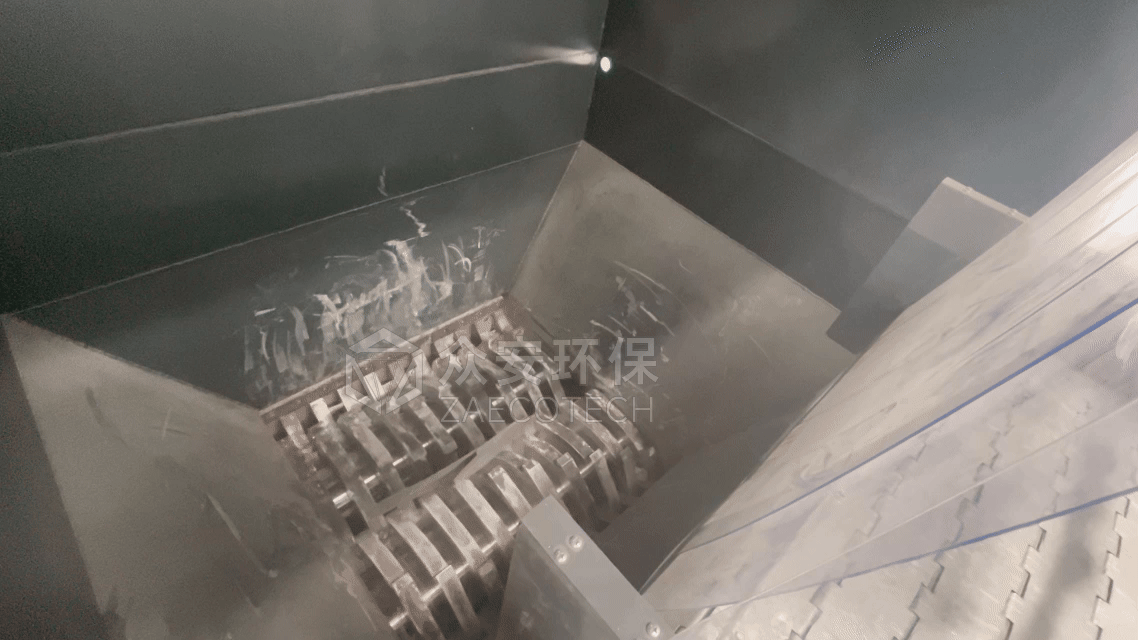 風機葉片破碎過程.gif